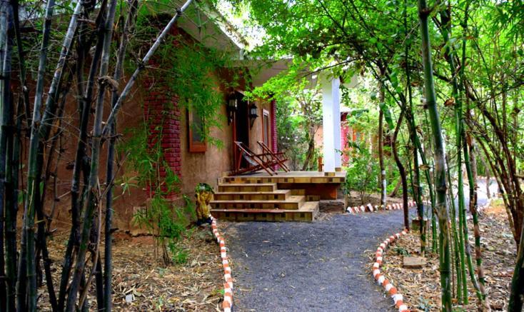 Lemon Tree Wildlife Resort, Bandhavgarh Tāla Екстериор снимка